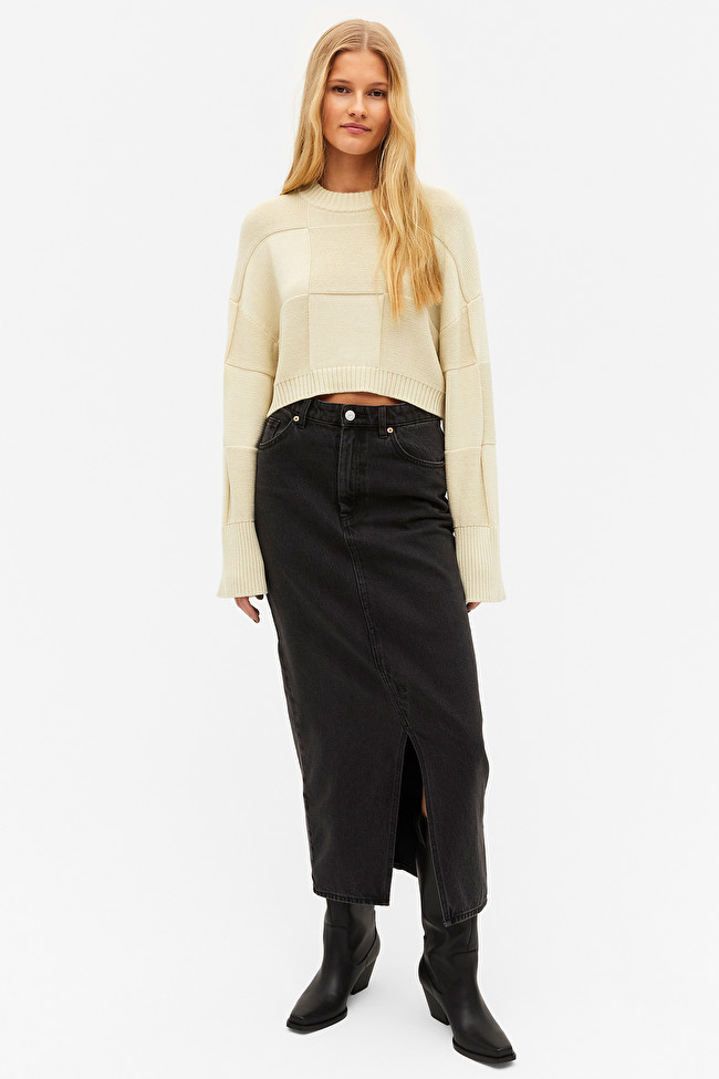 Loose knit beige check sweater | Monki