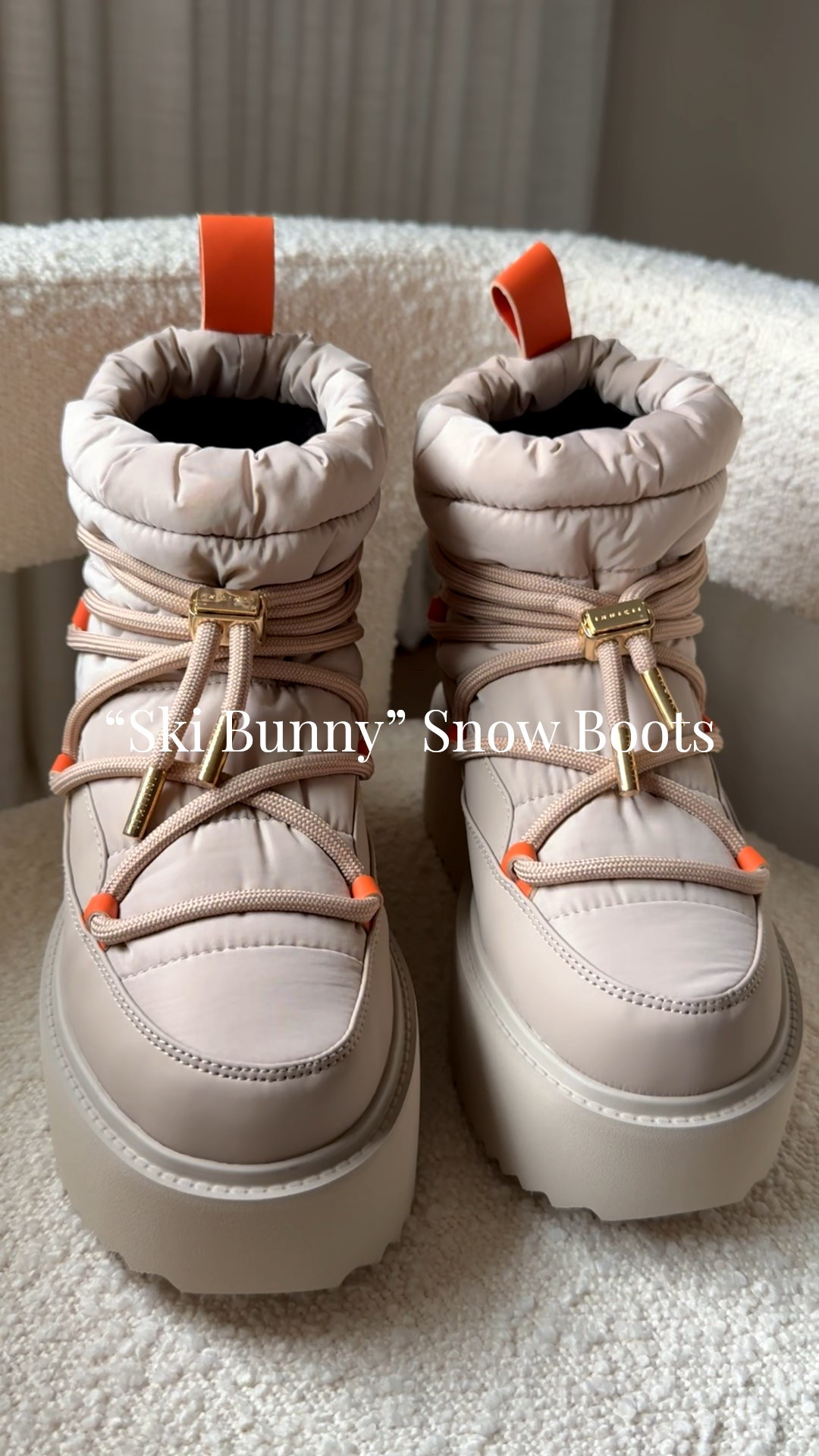 These boots are the perfect mix of Apres Ski and Lapland vibes. Perfect for ski inspired outfits while keeping warm. 
#shoecrush

#LTKSeasonal #LTKActive