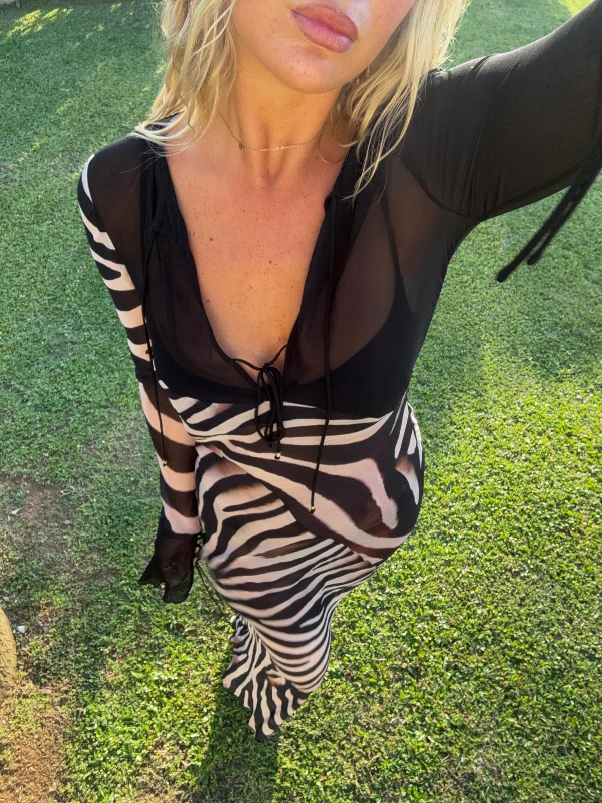 OOTD in Fiji 🖤

#LTKstyletip #LTKtravel #LTKaustralia