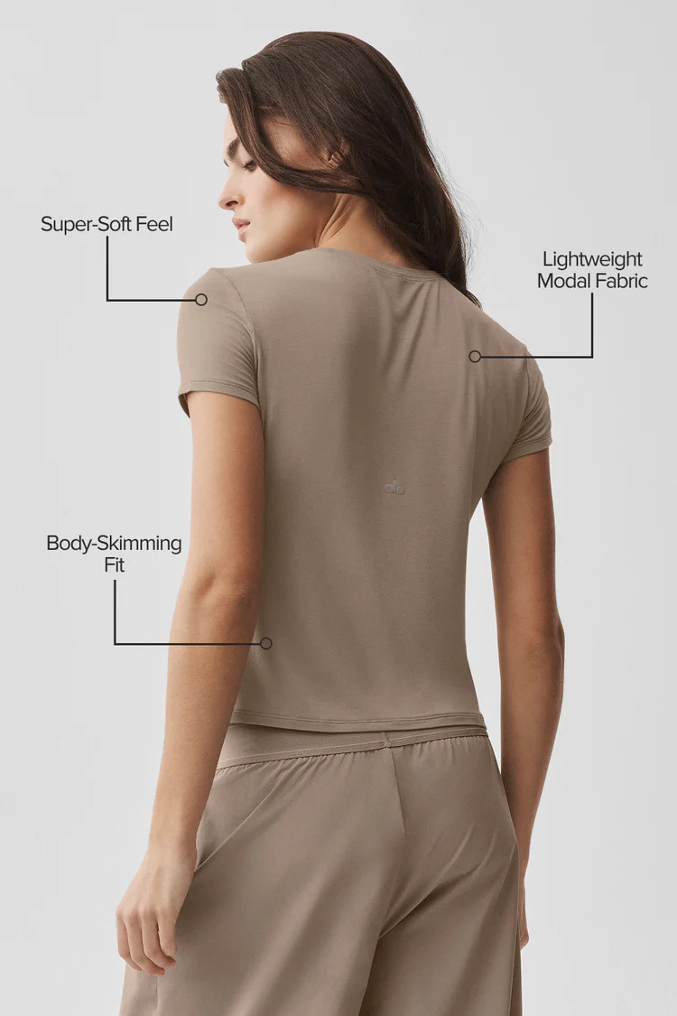 All Day Short Sleeve | Alo Yoga (US)