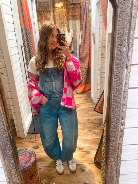another version of the barrel jeans has stolen my heart!! these overalls are so cute & so comfy😍 sized up to a medium for extra slouch!

#LTKshoecrush #LTKstyletip