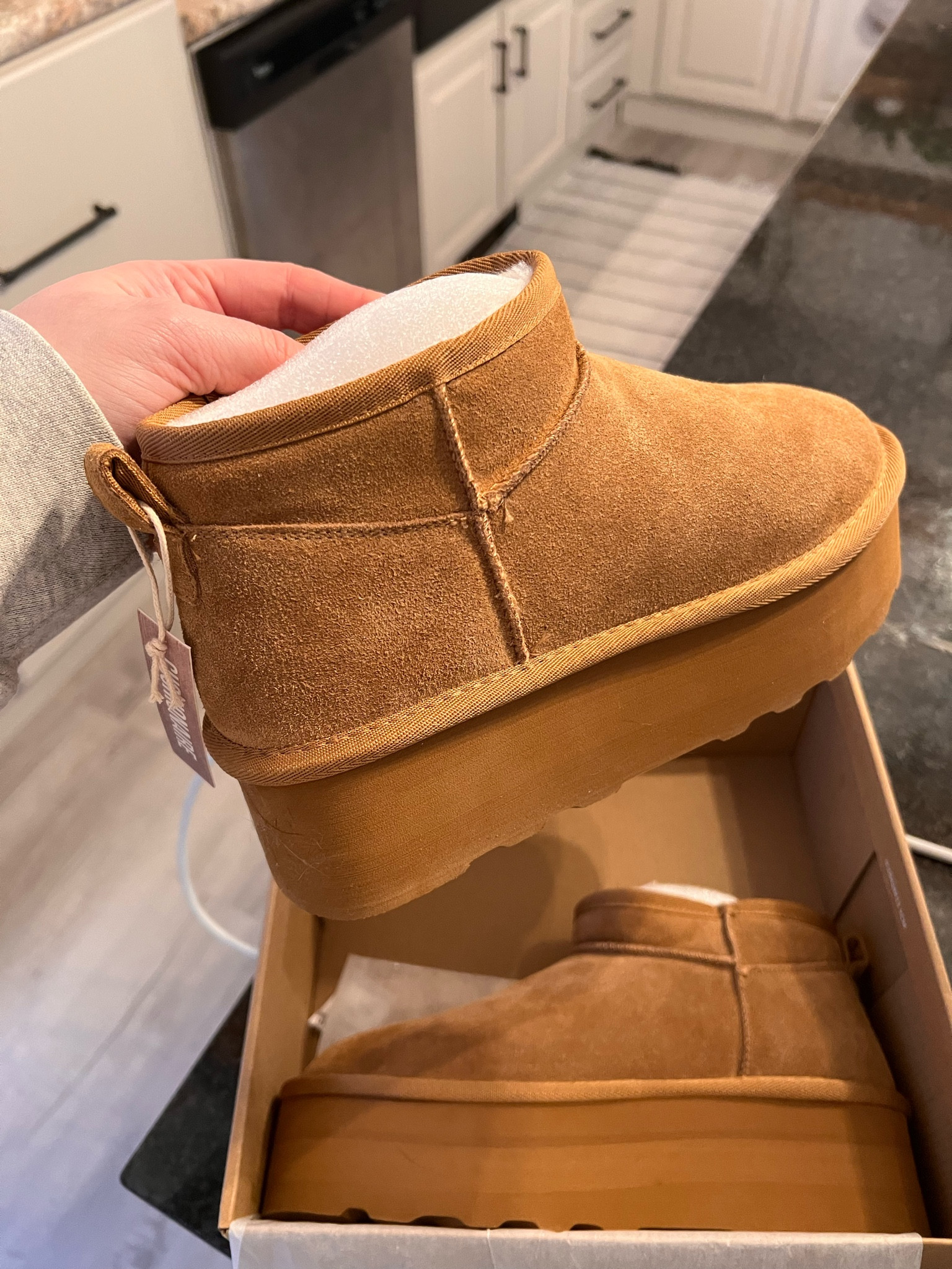 UGG Platform Dupes - Sign up for emails to get an extra $12 (totals to $68 vs $80 on Amazon)!😬👏🏻

#LTKsalealert #LTKshoecrush #LTKstyletip