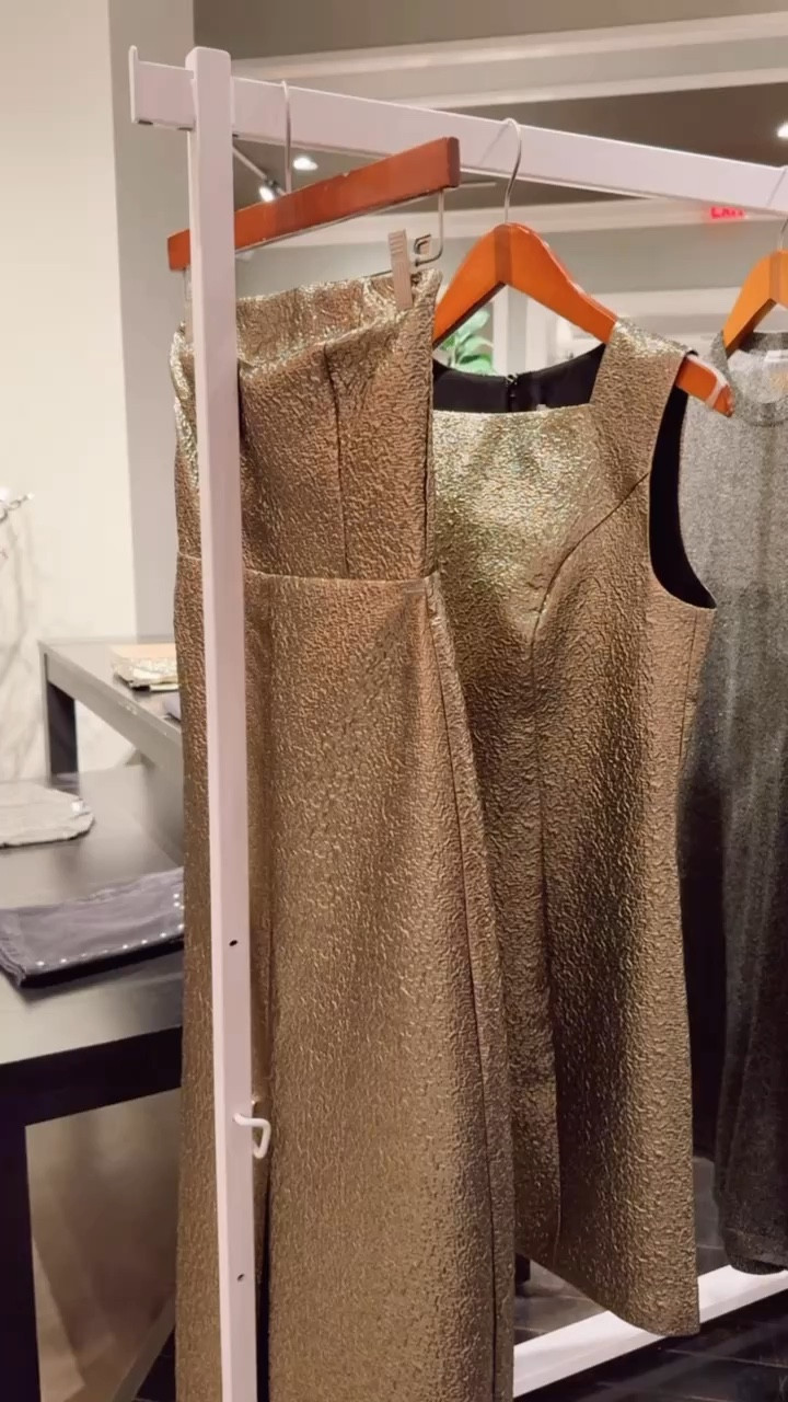 Abercrombie holiday pieces are on sale! 👏🏼 Use code AFLOVERLY for an extra 20% off!

Loverly Grey, Abercrombie, sale, holiday looks, holiday party, New Year’s Eve outfit, sequin dress, metallic dress, fur coat

#LTKSeasonal #LTKHoliday #LTKSaleAlert