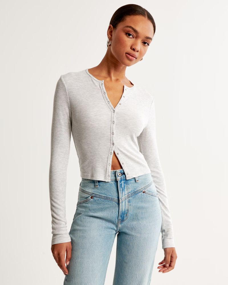 Long-Sleeve Featherweight Rib Cropped Henley | Abercrombie & Fitch (US)