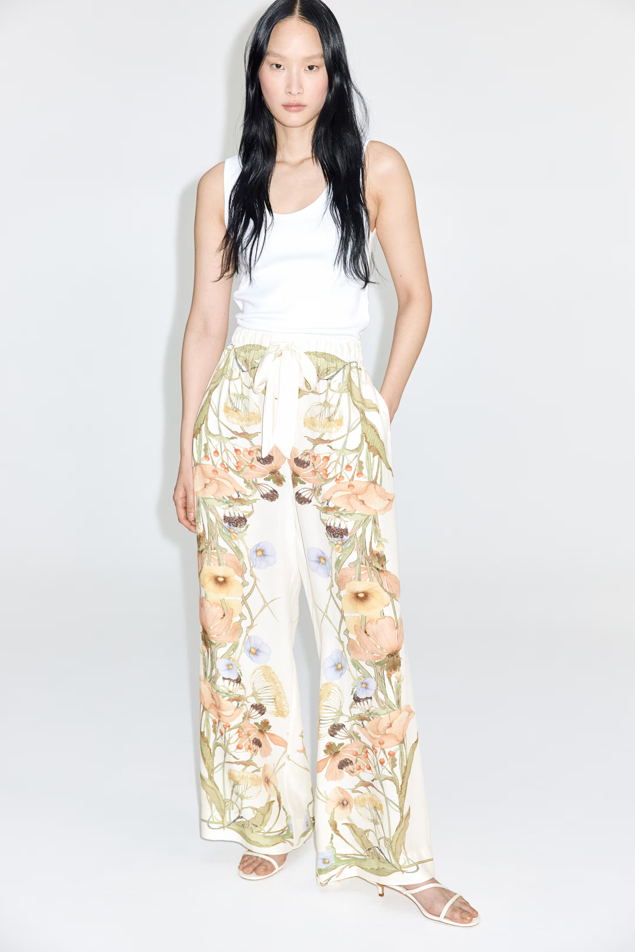Wide tie-belt trousers - Cream/Floral - Ladies | H&M GB | H&M (UK, MY, IN, SG, PH, TW, HK)