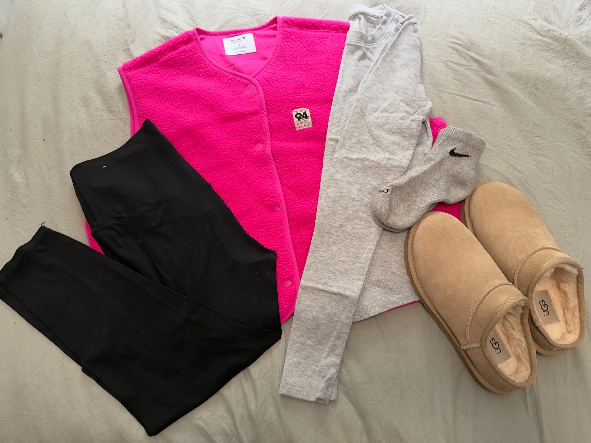Cozy and cute, fall must haves 💖🍂

#LTKOver40 #LTKMidsize #LTKSeasonal