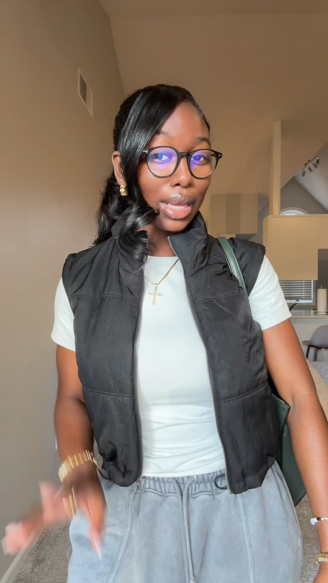 chill fall OOTD 🤍✨

#LTKShoeCrush #LTKItBag #LTKSeasonal