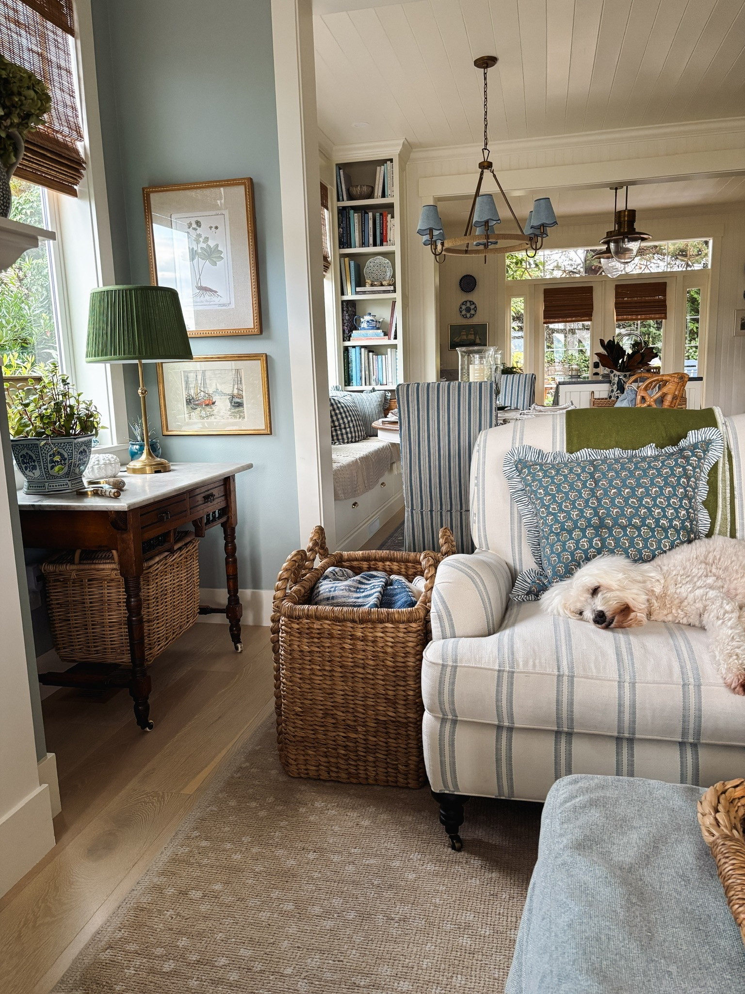 Coastal cottage living room