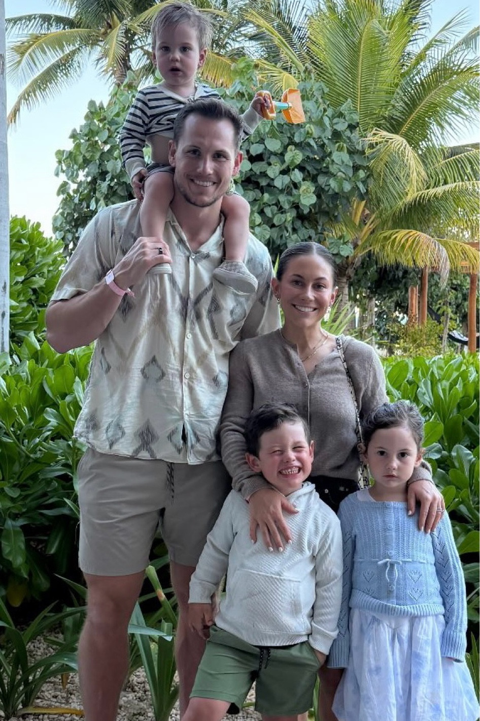 If you have littles… you know this picture is a huge win! Linked what I could :) 

#LTKTravel #LTKFamily #LTKKids