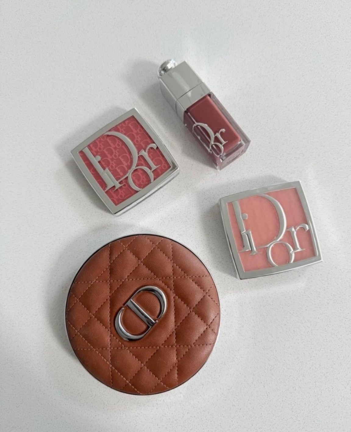 One of my favorite makeup brands is Dior! It is fancy and so luxe and the quality is there! This bronzer is so good and blends so well. I also love these blushes so much! I got a new color of my fave lipgloss which has a bit more tint to it. All linked⬆️

@dior
#Itkcreator #Itkfinds
#Itkwatchnow #sephora #sephorafinds #dior #diorbeauty #makeup

#LTKgrwm #LTKootd #LTKBeauty