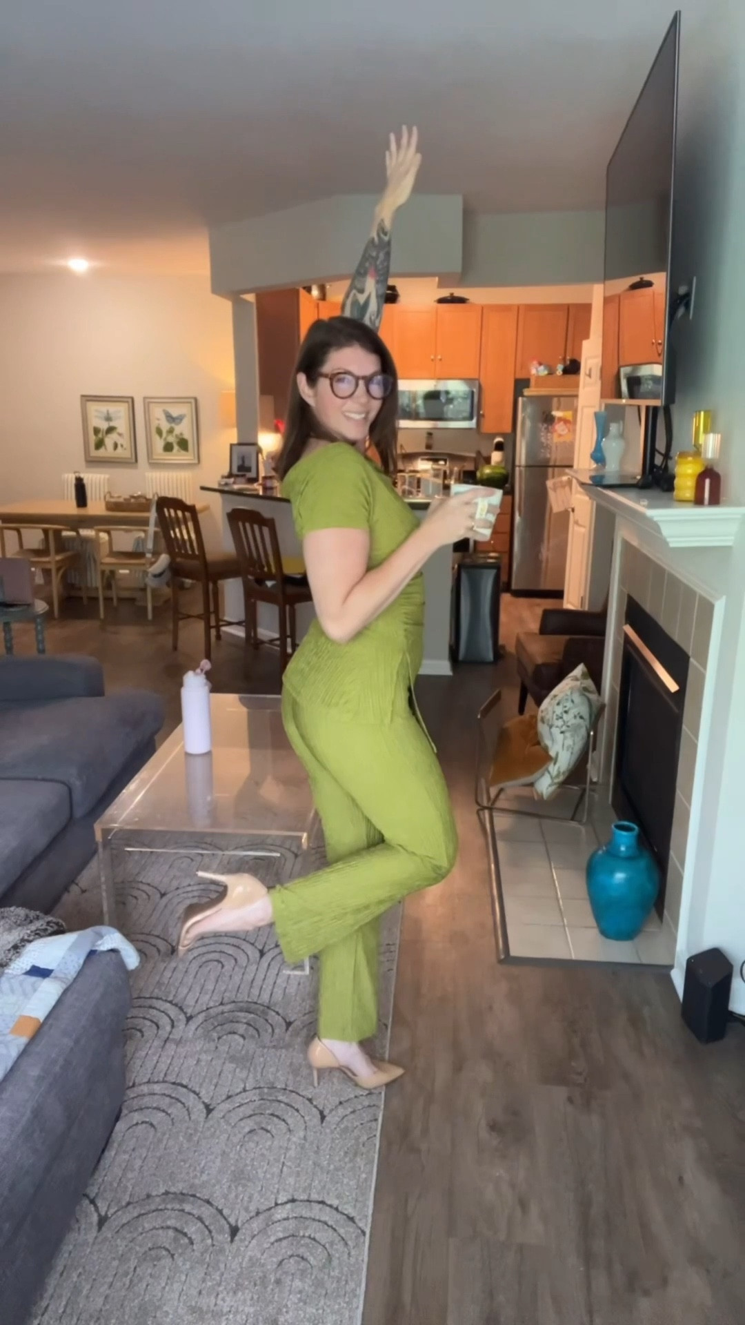 Two piece set from Amazon. Work outfit inspo.
