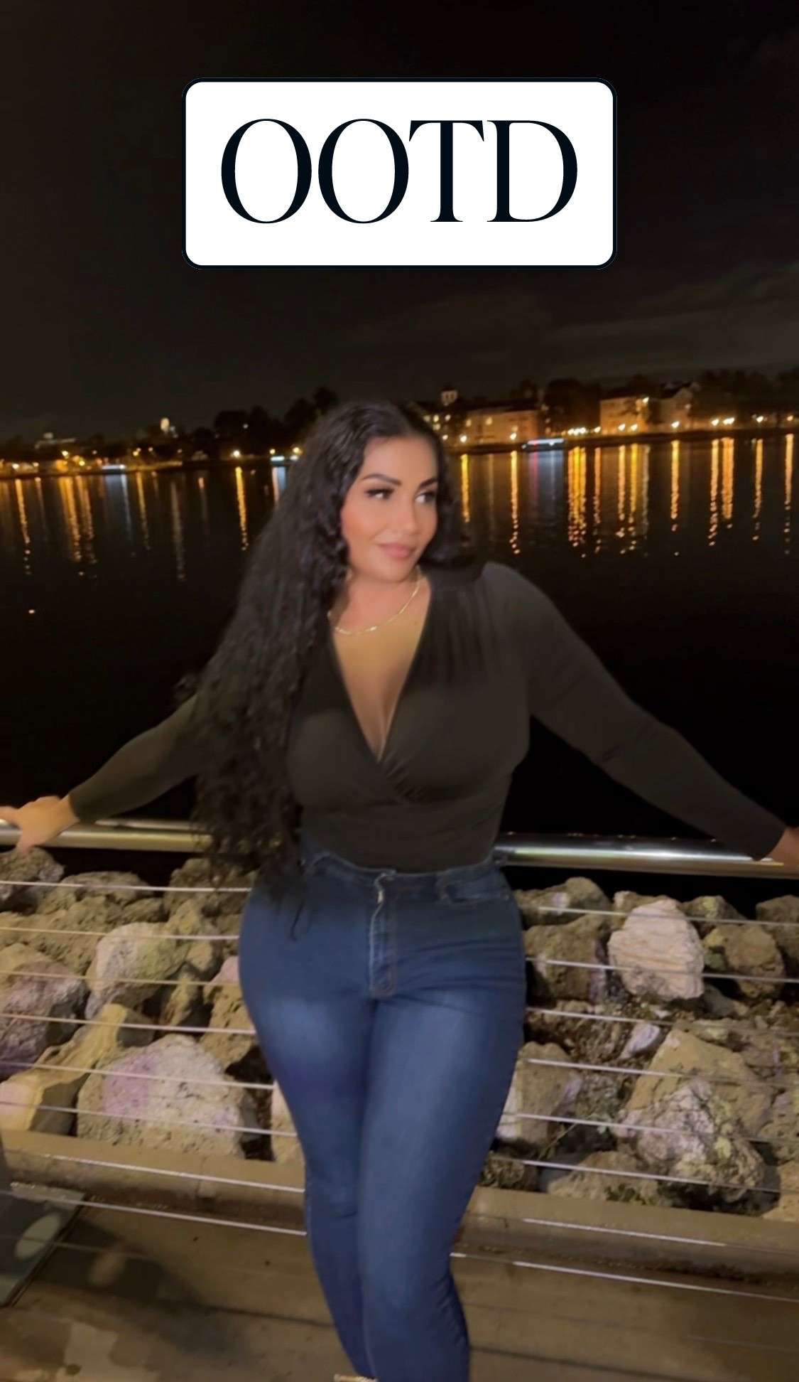 Chic & Effortless Night Out Look ✨

Can we talk about how flattering this combo is? 🤍 An absolute staple for your wardrobe. I’m wearing this stunning deep v-neck bodysuit that hugs in all the right places, paired with the perfect high-waisted skinny jeans that offer both stretch and structure.

Perfect for a date night, dinner with the girls, or any evening look where you want to feel confident and stylish without trying too hard. 🥂✨

🛒 Shop everything exact on my post! Link in bio.

#LTKstyletip #DateNightOutfit #BodysuitStyle #EffortlessChic #NightOutLook #ClassicStyle

#LTKgrwm #LTKootd #LTKmomlife