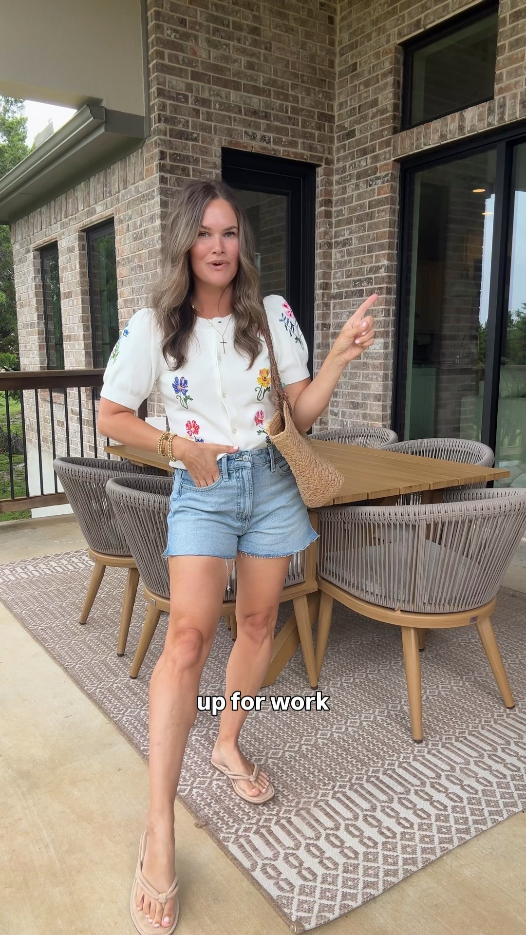 I’ve been so obsessed with this Walmart top for summer! It’s so easy to dress up or down for any occasion!!

#LTKdayinmylife #LTKootd #LTKgrwm