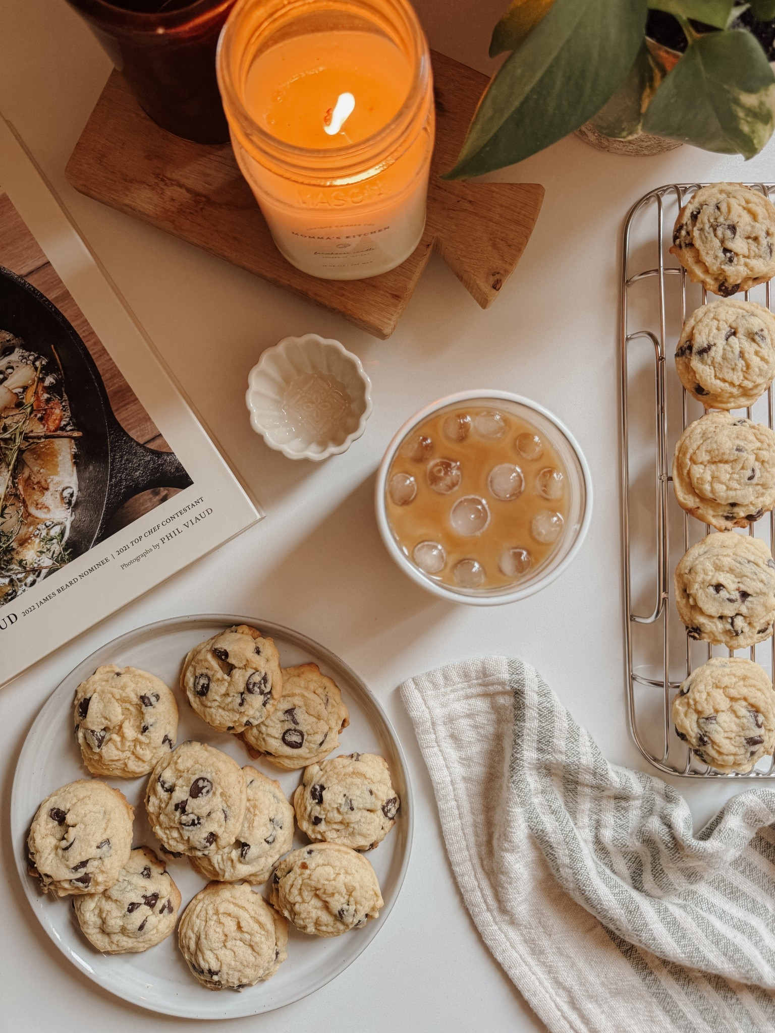 Gotta love a classic chocolate chip cookie 🍪 

baking | in my kitchen | my kitchen countertop | bake with me | afternoon baking | homemade | made from scratch | sweet treats

#LTKdayinmylife #LTKHome #LTKfoodie