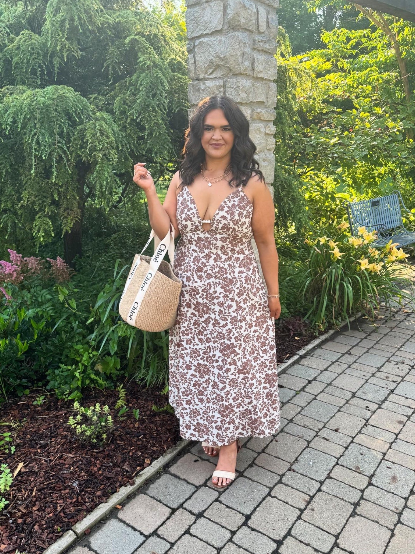 The perfect summer vacation dress! 😍🏝️AND it’s more than 50% off right now 🙌🏻

#LTKSeasonal #LTKMidsize #LTKSaleAlert