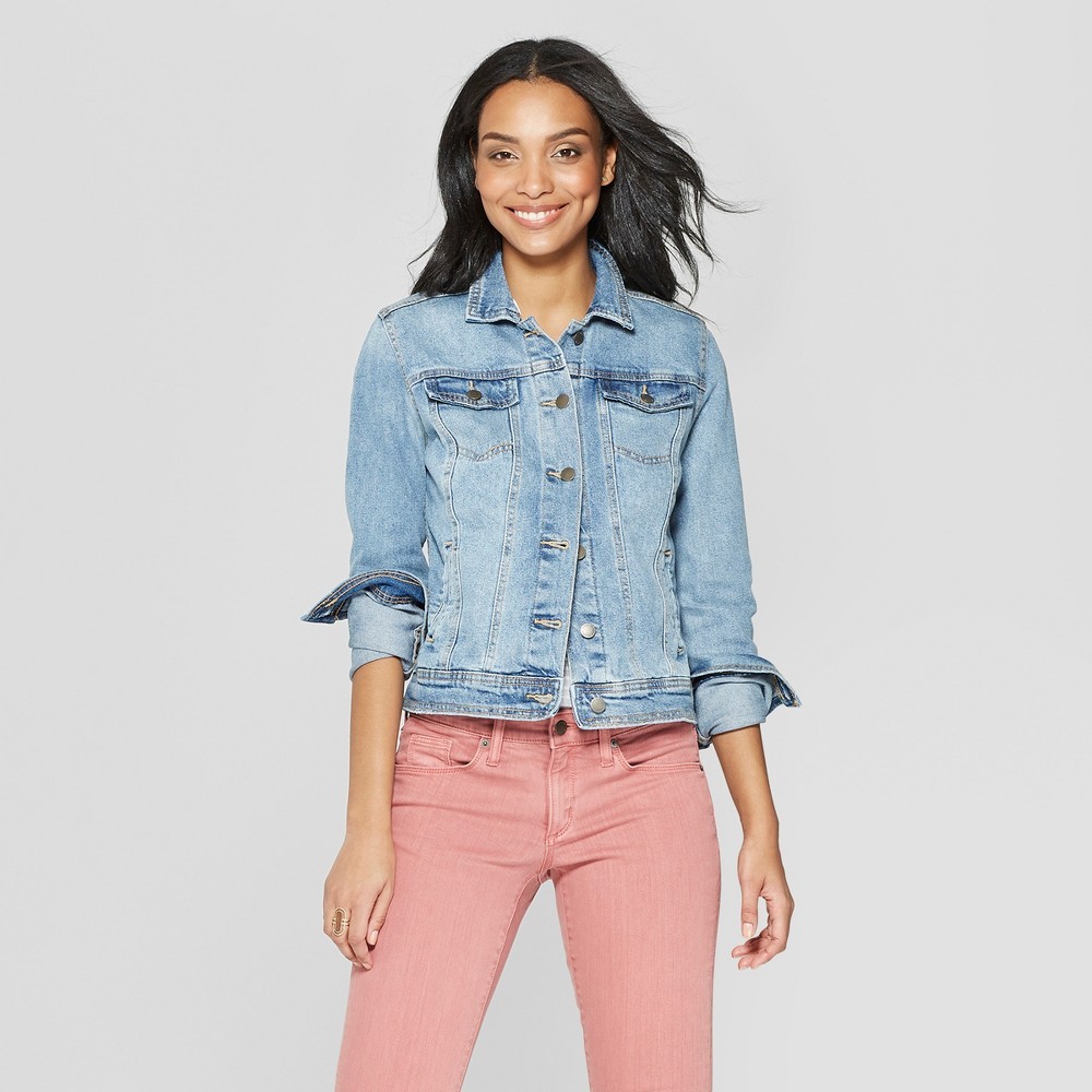 Women's Freeborn Denim Jacket - Universal Thread Light Wash XS, Blue | Target