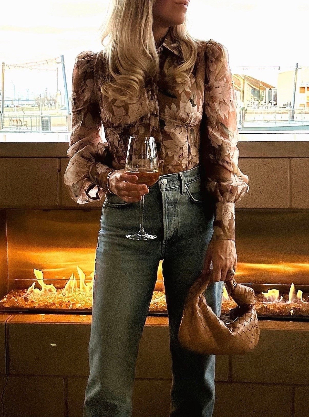 The prettiest floral top
Agolde jeans 
Jeans #LTKdayinmylife #LTKValentine

#LTKSeasonal