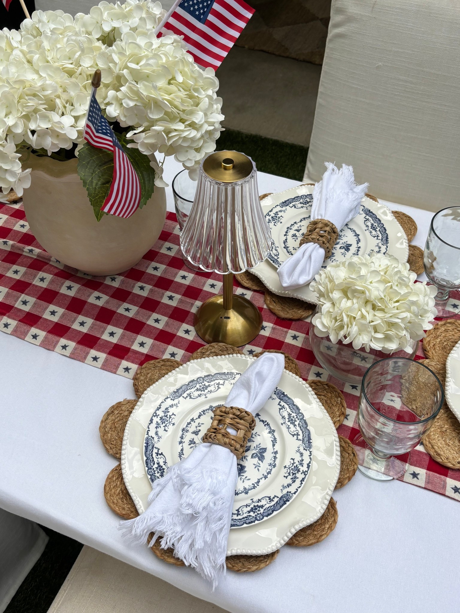 4th of July table setting / party decor ❤️

Fourth of July finds
Red white and blue table
Amazon home finds
Independence Day 
Party finds 


#LTKParties #LTKHome