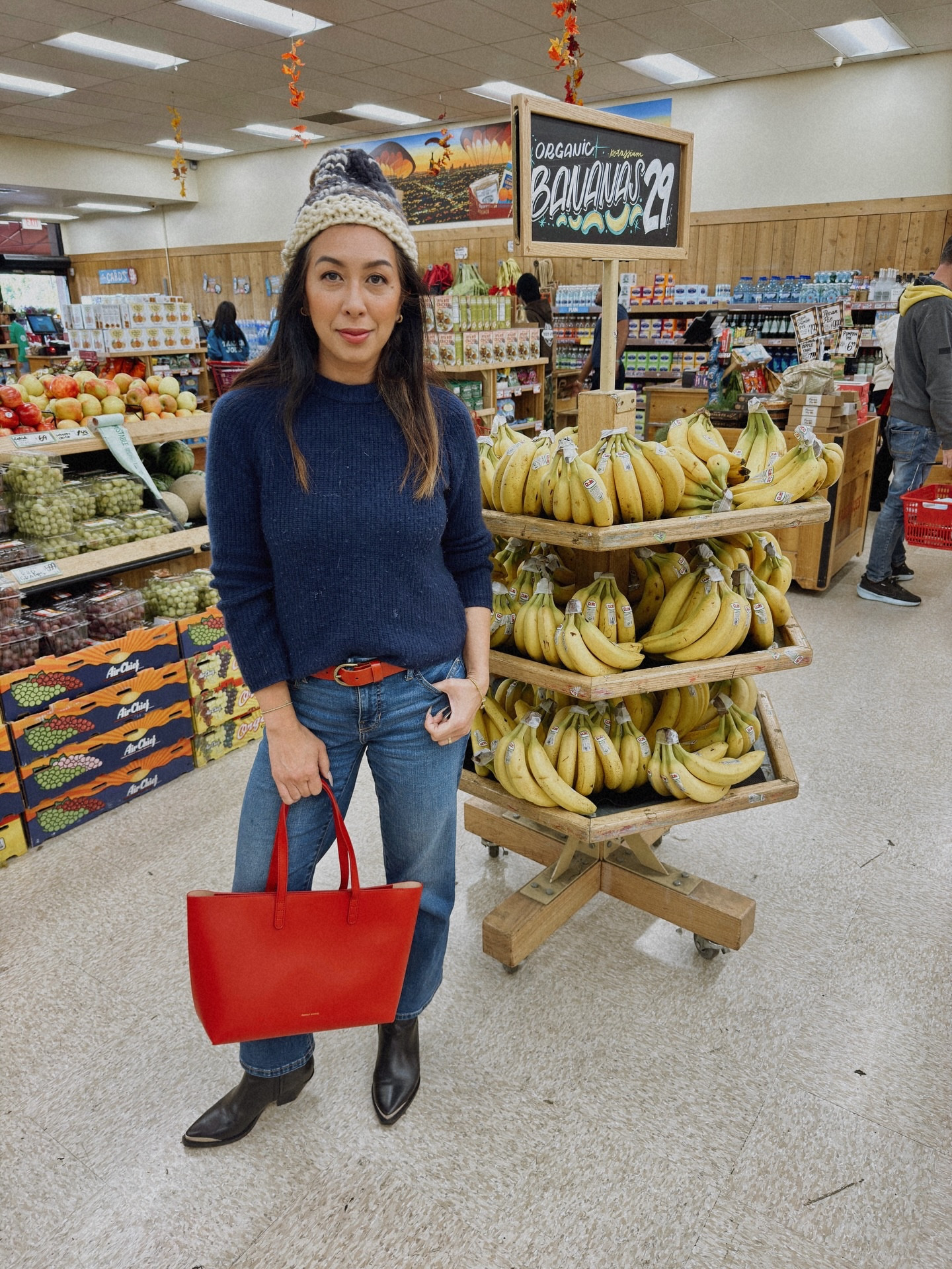 BLACK FRIDAY EARLY ACCESS SALE. 🛒 Let's go! Shop @onequince and stock up on your winter essentials, like this Mongolian Cashmere Fisherman Crewneck Sweater. Use code: INFG-25OHSOBETTY10 (10% off new customers only)

ALSO, my Trader Joe's look on @shop.ltk, link in bio! 🍌

#quincepartner #traderjoesmusthaves