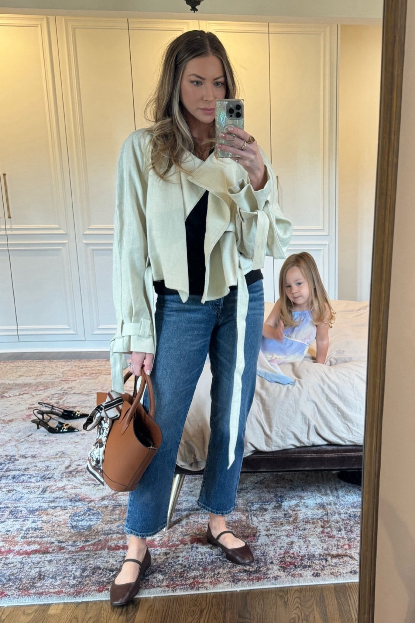 Shop Stassi Schröder's cream crop trenchcoat, high waisted crop jeans leather ballet flats top handle leather bag #stassiSchröder #CelebrityStyle

#LTKStyleTip