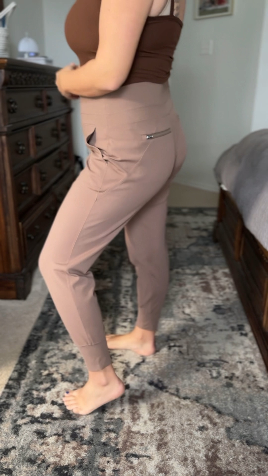 Elevated joggers for work

#LTKworkwear #LTKfindsunder100