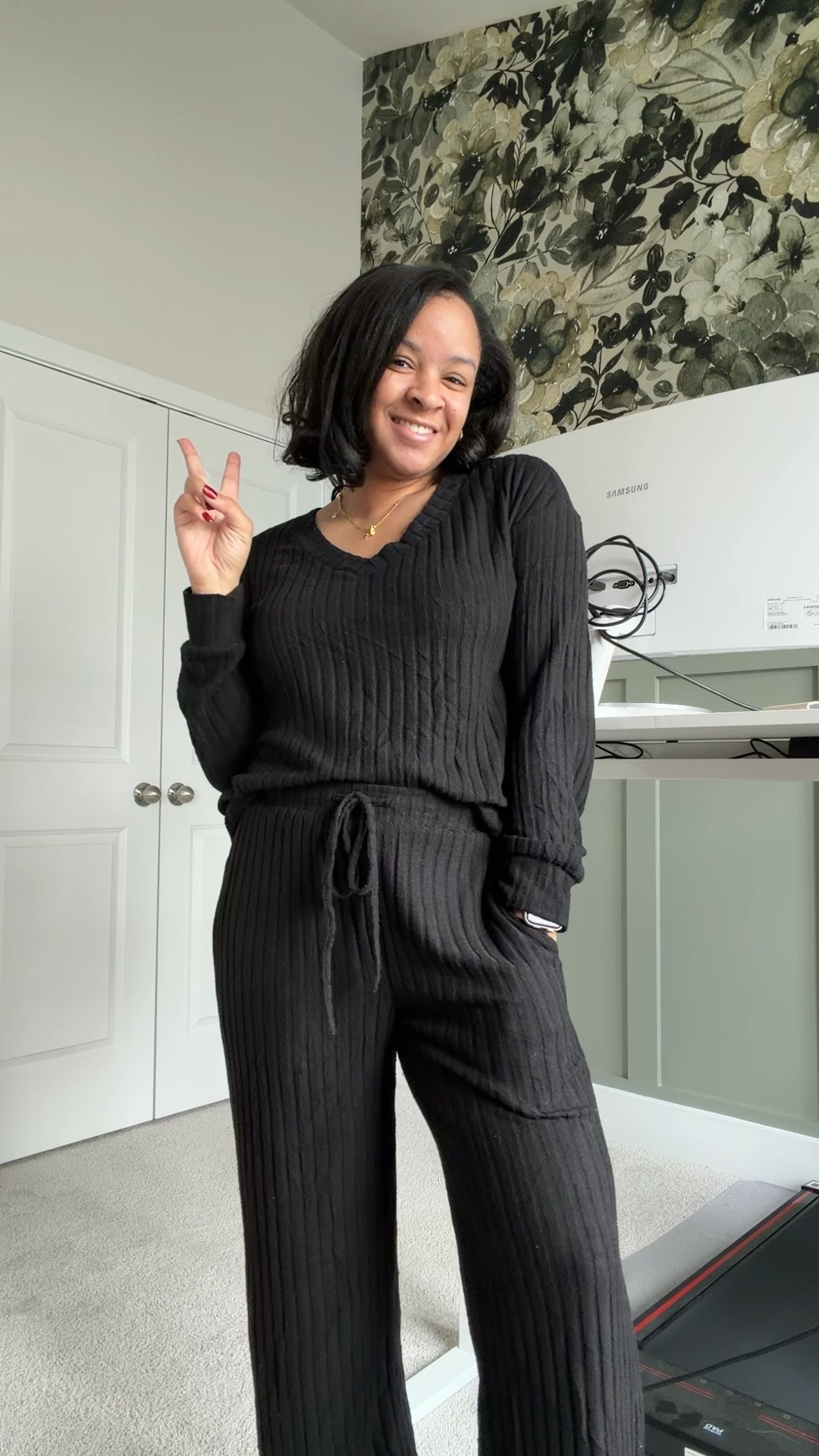 My go-to outfit for a full day of returns and errands! So comfy 

#LTKFindsUnder50 #LTKootd