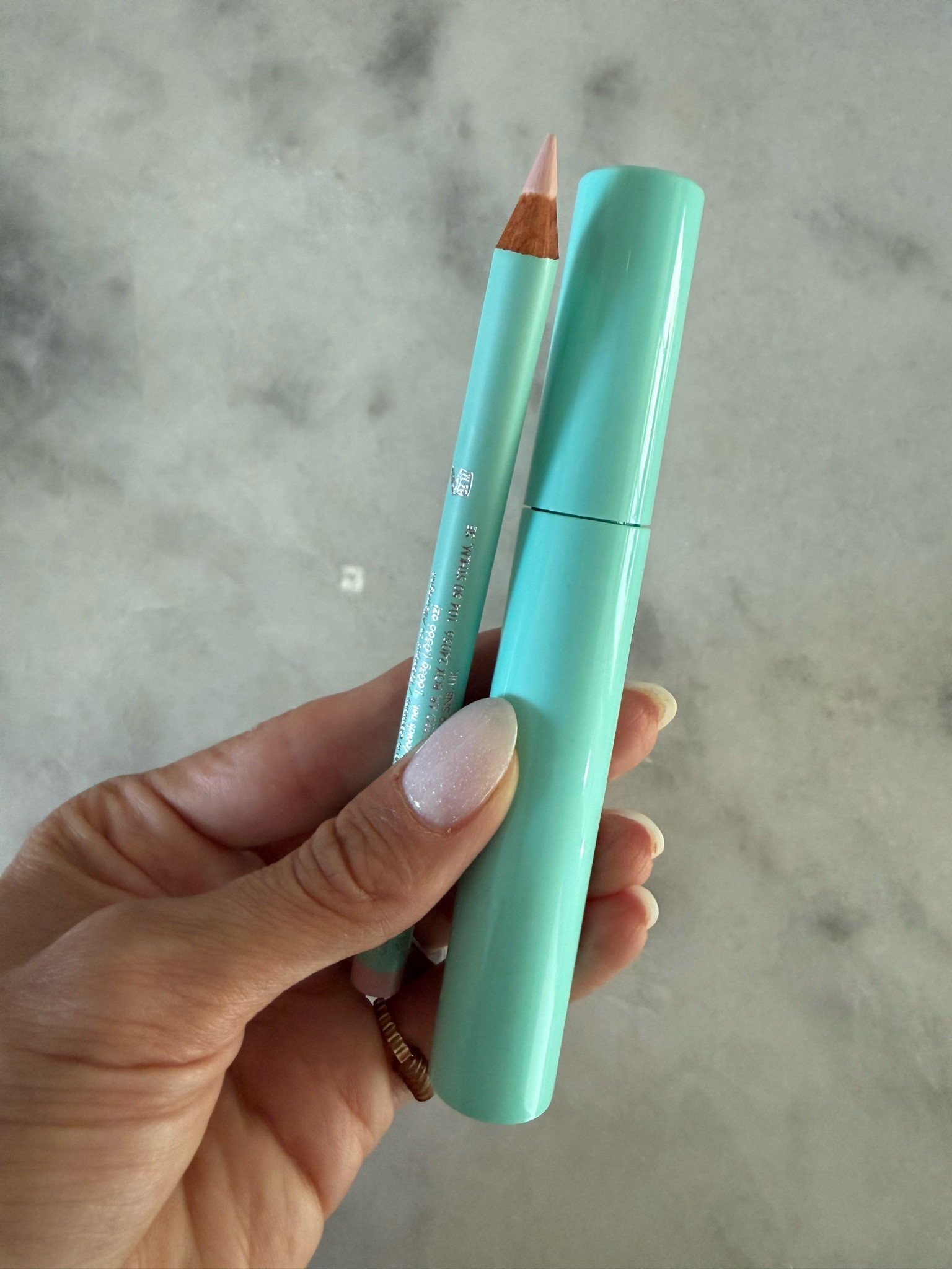 Love this clean mascara and eyeliner

#LTKBeauty #LTKdayinmylife #LTKgrwm