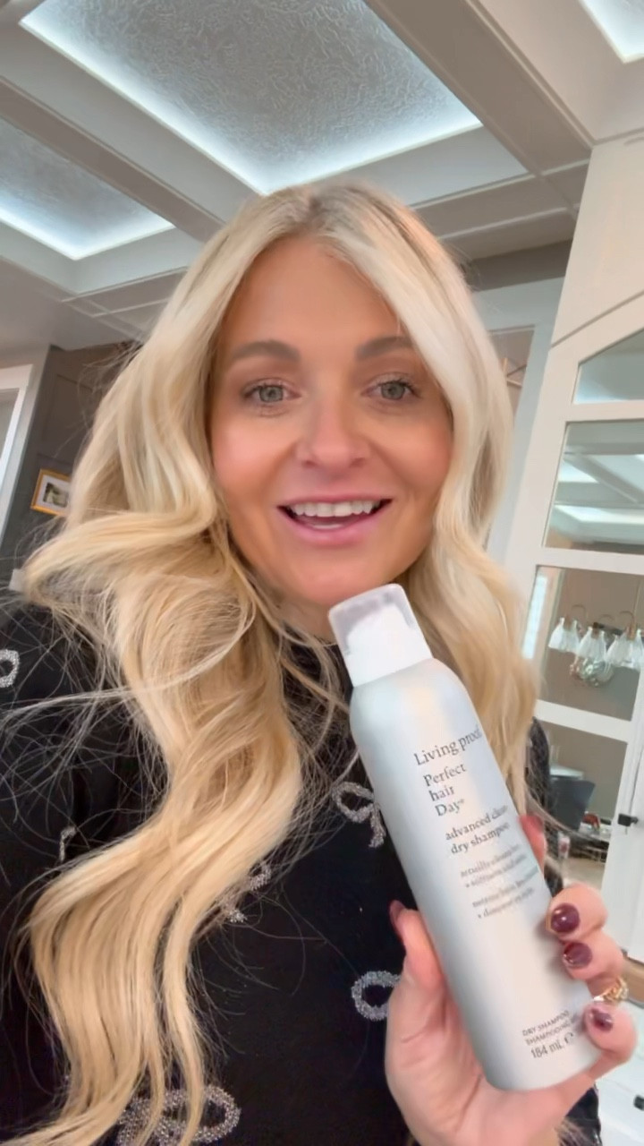 I’m so glad I finally found a dry shampoo that not only makes your hair feel clean, but keeps the volume! 

@amazon #ad #founditonamazon #winterfavorites2025 

#LTKBeauty #LTKSaleAlert #LTKCyberWeek