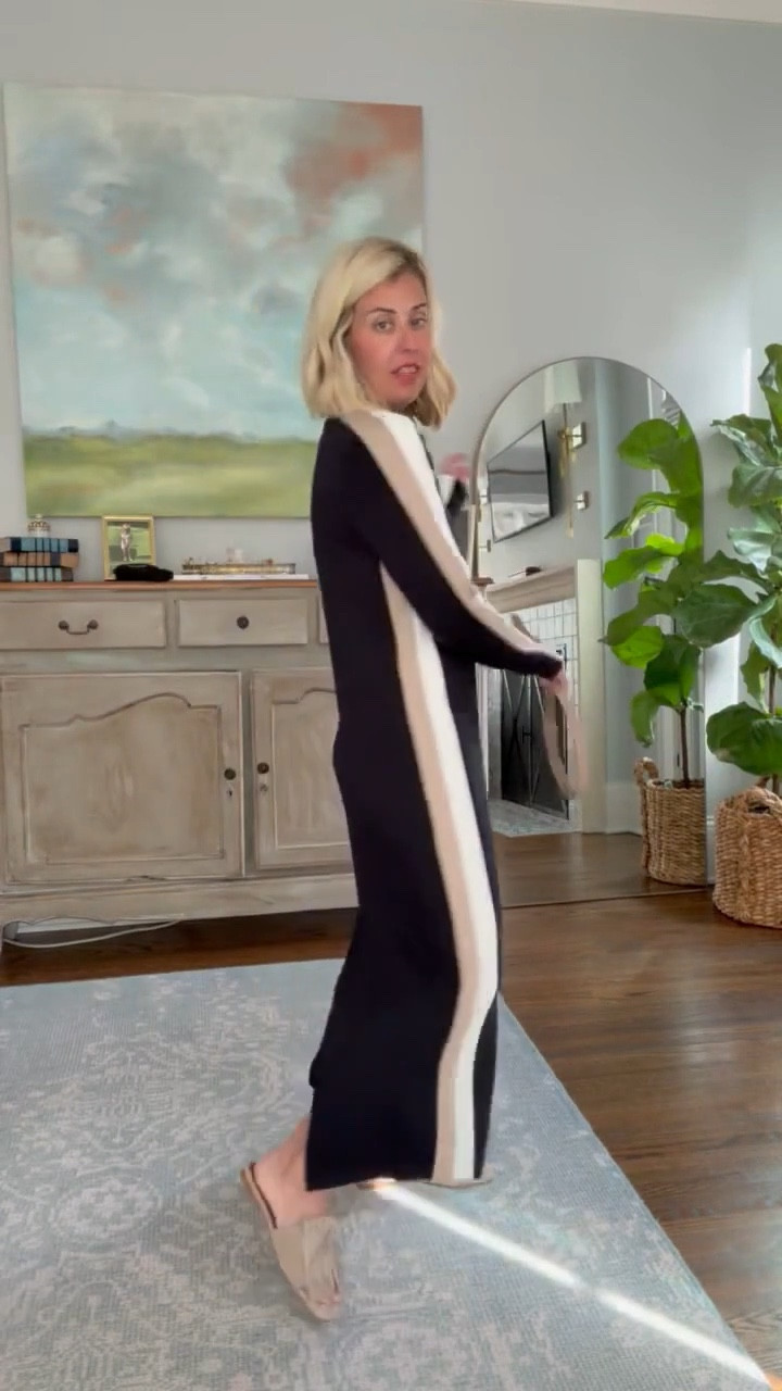 I’m officially obsessed with @spanx… because when style meets comfort, and trendy meets flattering, it’s a total game changer. Agreed?

Dress small
Jumpsuit small petite 
Cardigan xs
Boatneck top xs
barrel pants s petite
Leggings s 7/8 length
Sweatshirt xs
Jumpsuit small petite Cardigan

Use code CatherineXSpan for 15% off + free shipping on your 1st order! 
@shop.ltk #spanxpartner


#LTKdayinmylife #LTKOver40 #LTKootd