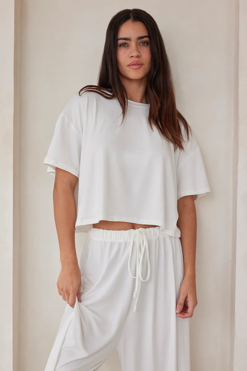 The Cloud Crop Women's Lounge Tee | Shop Maternity Lounge | BUMPSUIT | BUMPSUIT
