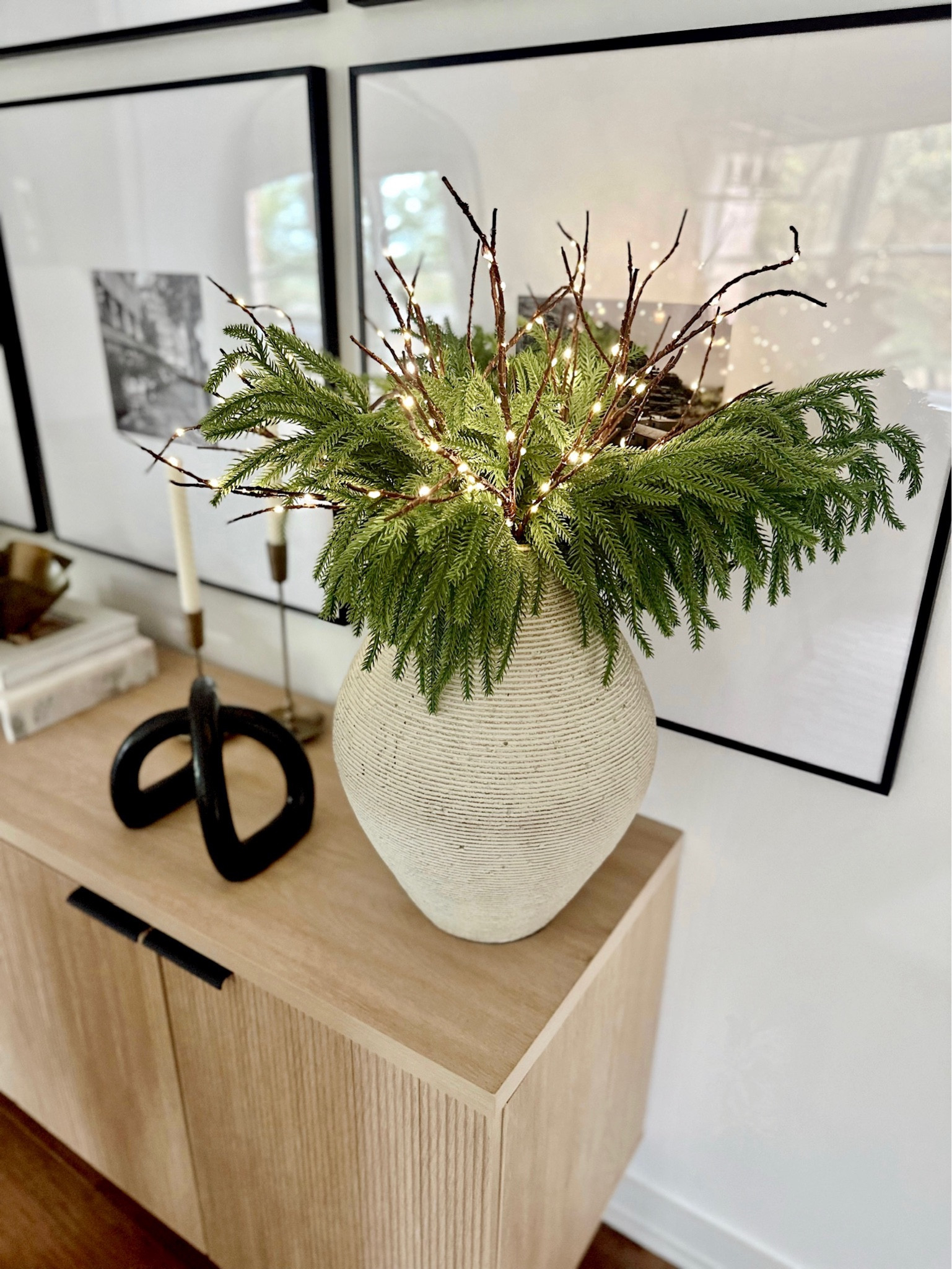 holiday console table decor!!

#LTKHoliday #LTKHome #LTKVideo