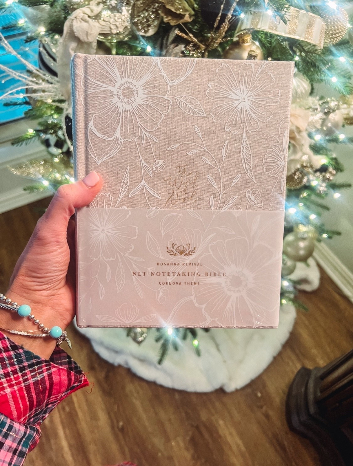 Hosanna revival notetaking Bible  

#LTKHoliday #LTKGiftGuide