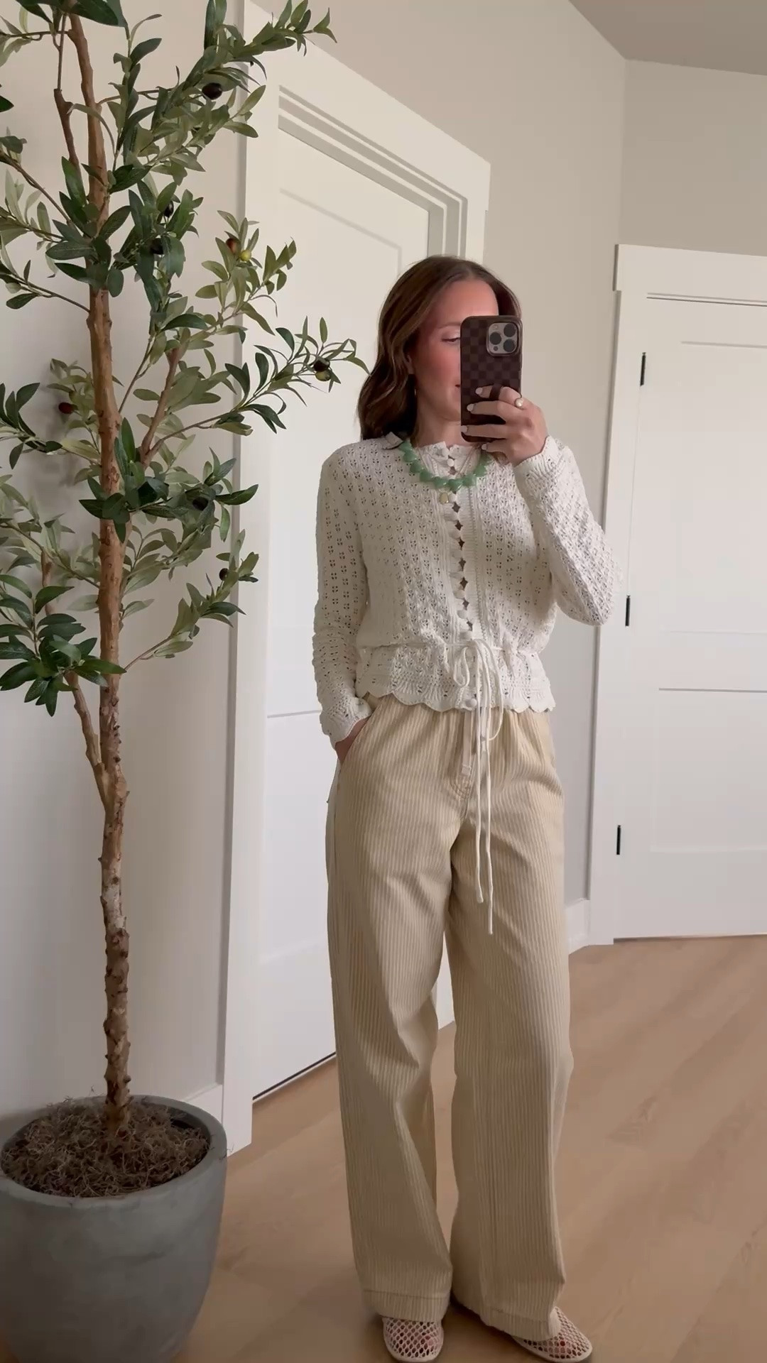Teacher outfit idea 🍎 the prettiest Amazon cardigan and a new pair of our favorite pull on pants. I love the stripes! Wearing a small top and xs pants


Teacher style, classroom outfit, teacher outfit, pull on pants