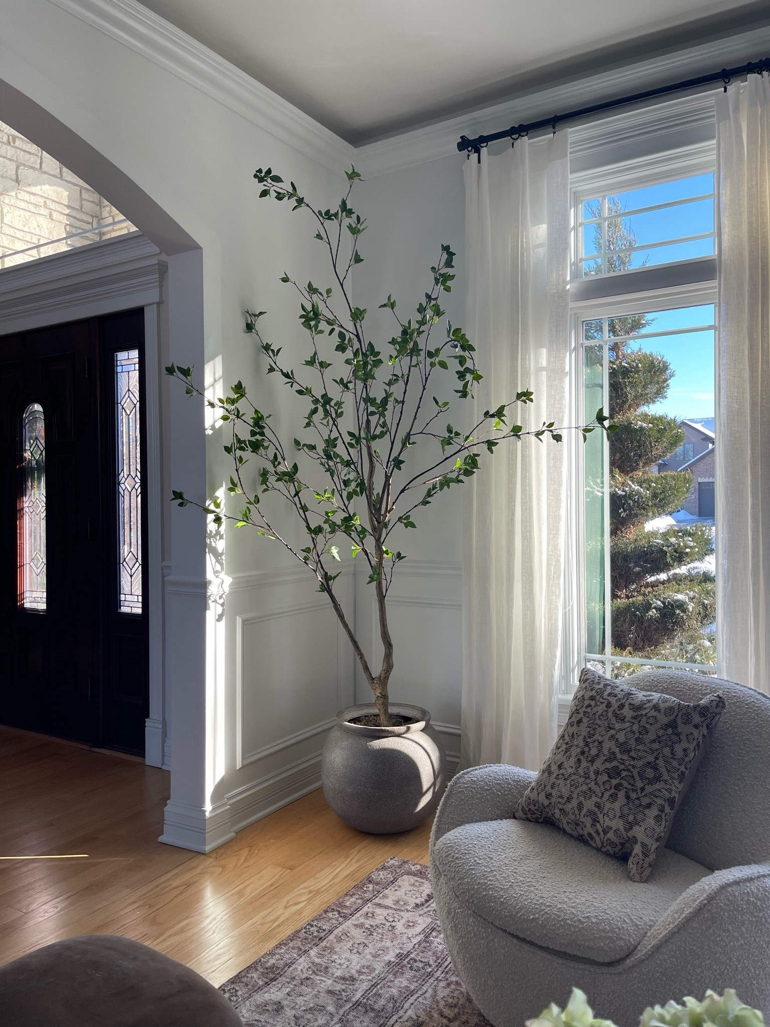 My beautiful planter is finally back in stock in both sizes, 12” and 15”. I have the 15” here! 

#target #targetstyle #studiomcgee #outdoorplanter #planter #minimalisttree #amazonhome 



#LTKsalealert #LTKSeasonal #LTKhome