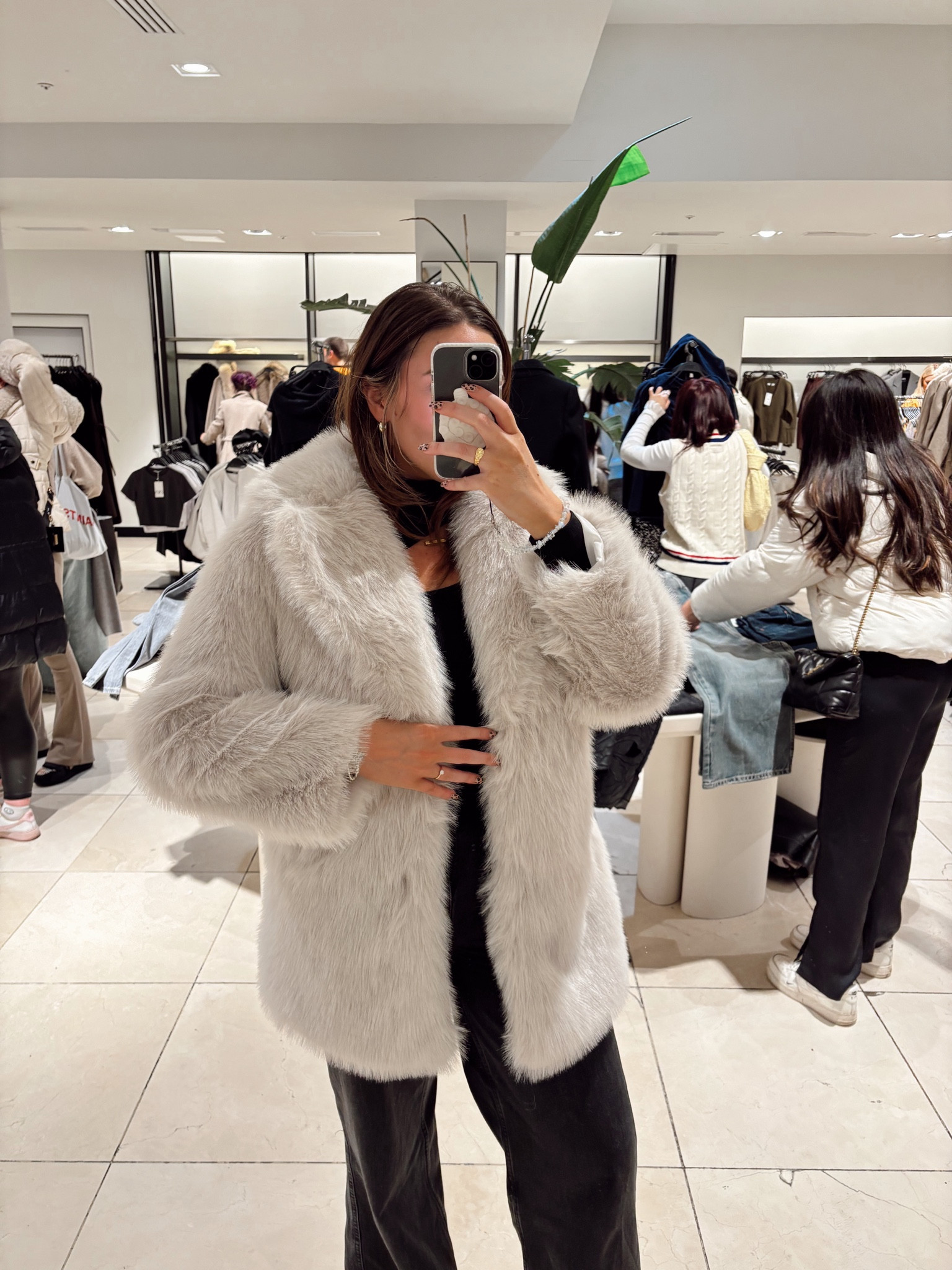 Faux Fur for Party Season 🤤🪩😍

#LTKeurope #LTKuk #LTKwinter