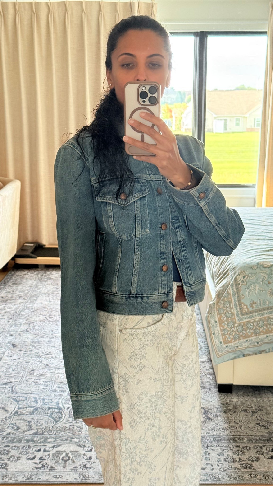 In love with the fit of this denim jacket! The perfect crop length. I’m 130lbs and 5’6 and a medium was perfect for layering! 

#LTKxMadewell #LTKStyleTip #LTKSaleAlert