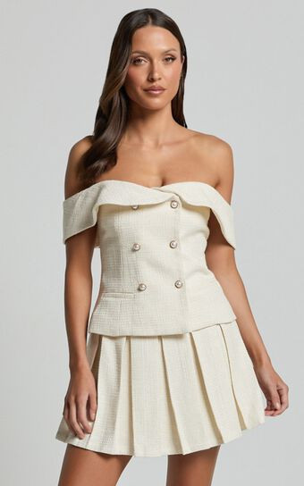 Maggie Mini Skirt - Pleated Mid Rise Boucle Skirt in Cream | Showpo (US, UK & Europe)