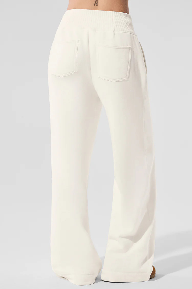 Serenity Wide Leg Sweatpant - Ivory | Alo Yoga (US)