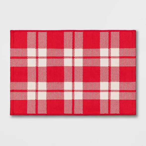 1'6"x2'6" Woven Reversible Tapestry Holiday Accent Rug Red/Ivory - Threshold™ | Target