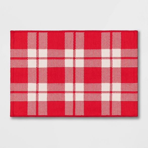 1'6"x2'6" Woven Reversible Tapestry Holiday Accent Rug Red/Ivory - Threshold™ | Target