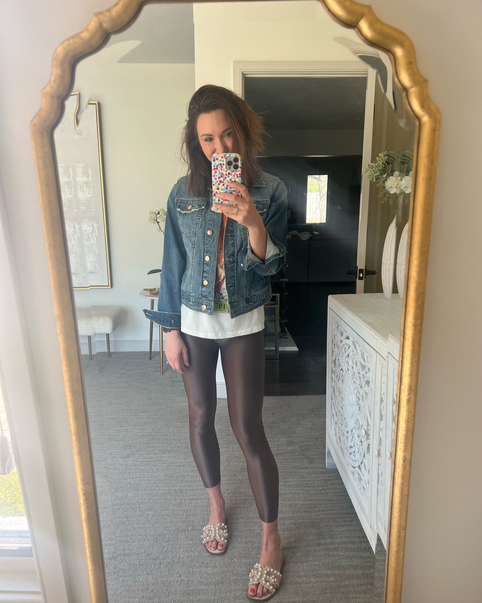 The most delicious chocolate brown liquid leggings. 


#LTKstyletip #LTKSeasonal #LTKfit