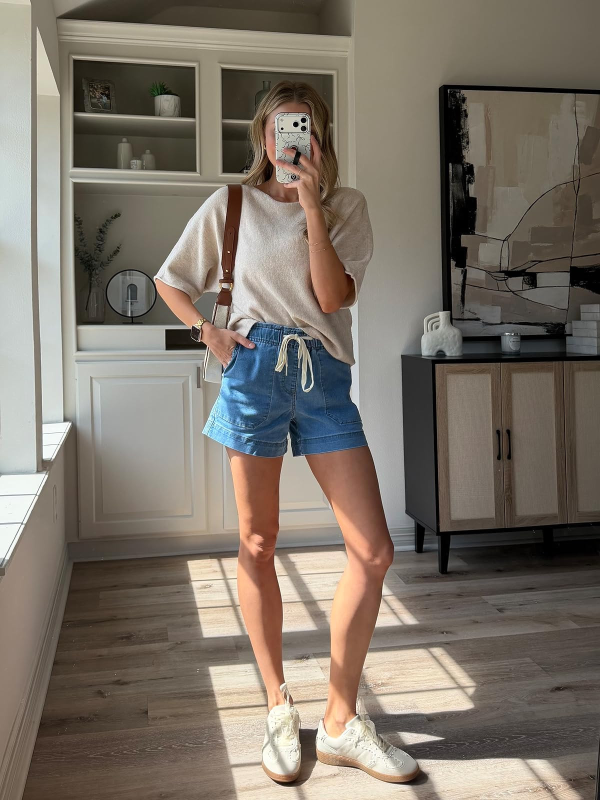 Cute casual look for errands! Wearing S in sweater + S in shorts 
 

 
