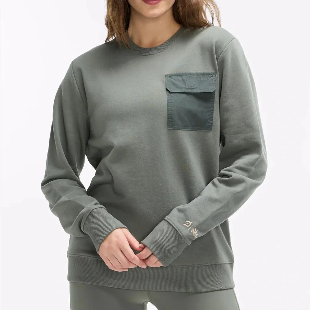 NWT Peloton Fleece Pocket Crew Dried Basil | Poshmark