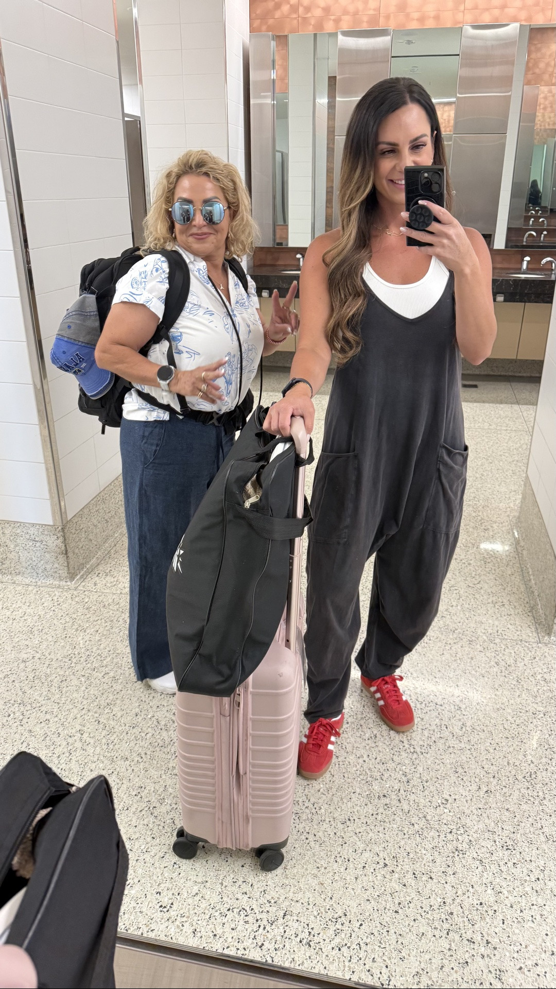 Best roller carryon on the world!!

#LTKTravel #LTKWorkwear #LTKootd