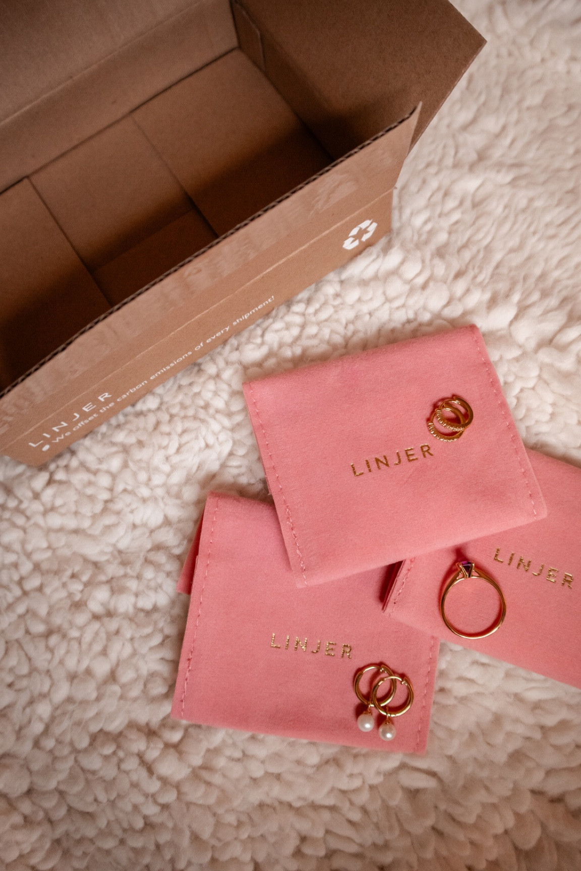 Gorgeous gold vermeil jewelry pieces from Linjer ✨ Save 25% with my code Teri25 until Valentine’s Day ~ the perfect Valentine’s gift for someone you love 💞 #Linjer #goldjewelry #goldvermeil #jewelry

#LTKstyletip #LTKGiftGuide #LTKMostLoved