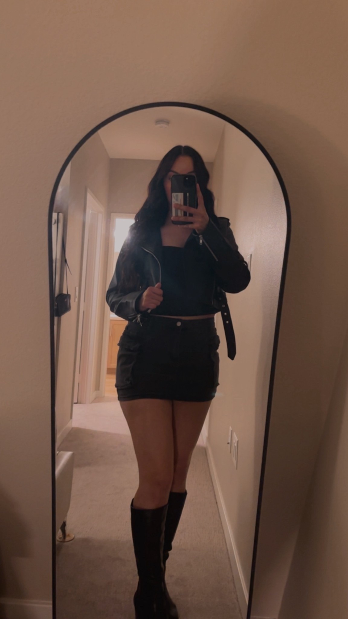 Biker chic crop jacket 🖤

#LTKValentine #LTKootd #LTKgrwm