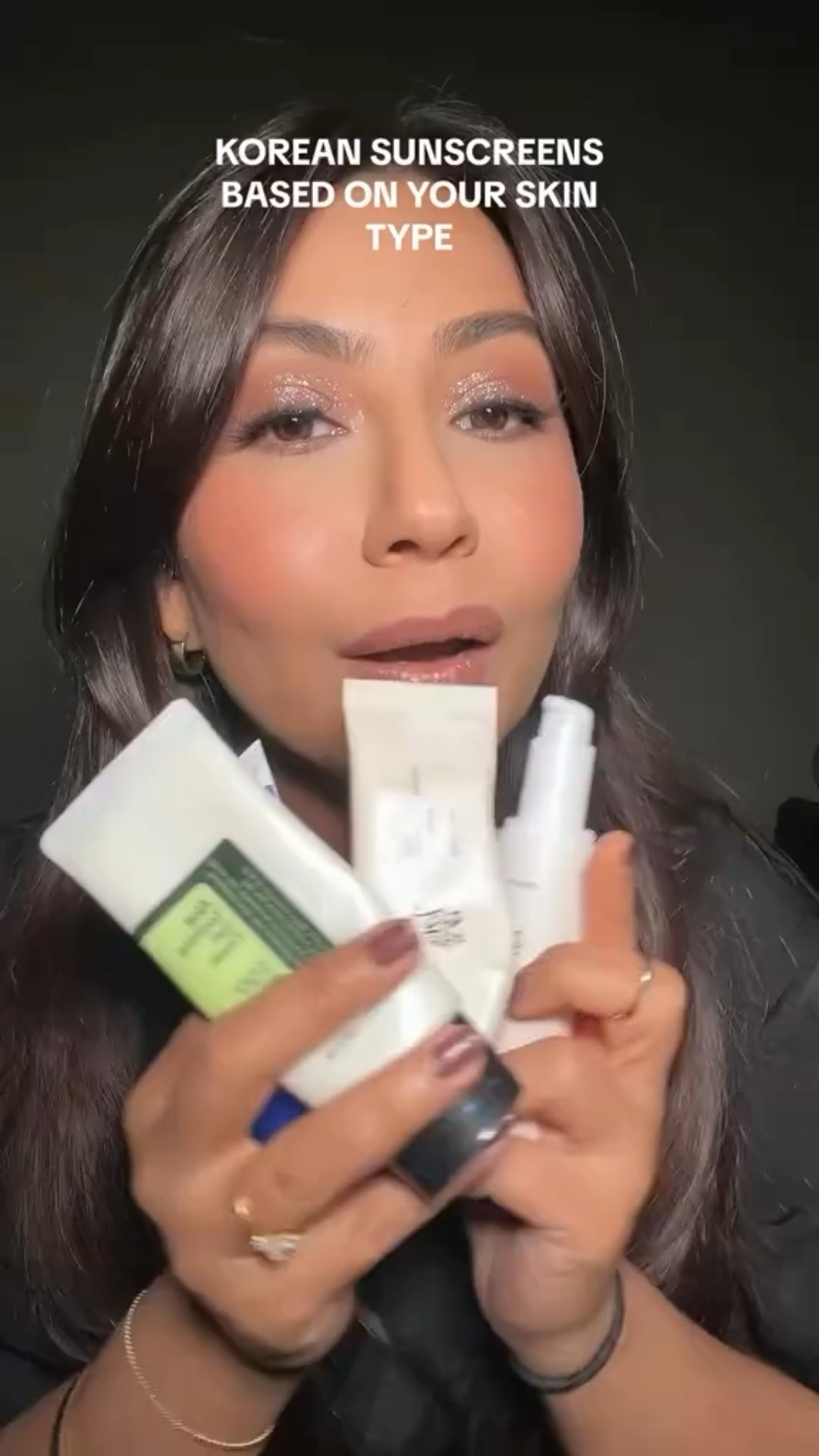 ✨ Korean Sunscreens based on your Skin Type✨

Korean sunscreens are known for their lightweight formulas + skin-friendly ingredients, but the key is choosing one that matches YOUR skin type. 💛 ☀️ 

Dry, oily, combo, or sensitive — I’ve got you covered 👇🏼
Which one are you grabbing? 👀

Type “SPF” in the comments to get the link for all these amazing sunscreens 🧴 

#koreanbeautyproduct #koreansunscreen #skincaremusthaves #beautyhacks #glassskin #dallasmakeupartist #dallasbeautyblogger #dallasmua