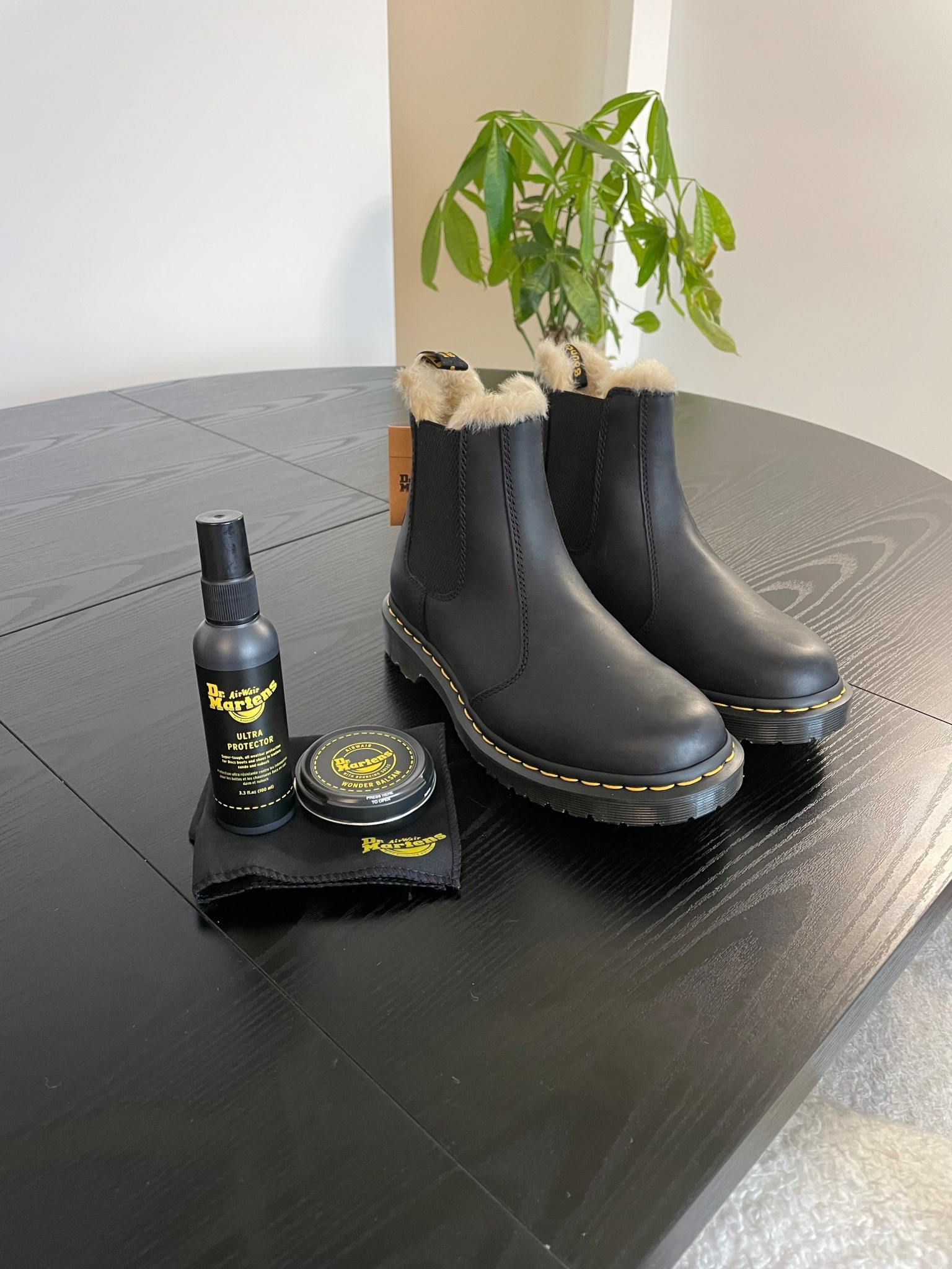 Winter boots ✨Doc Martens

#LTKGiftGuide #LTKootd #LTKHoliday