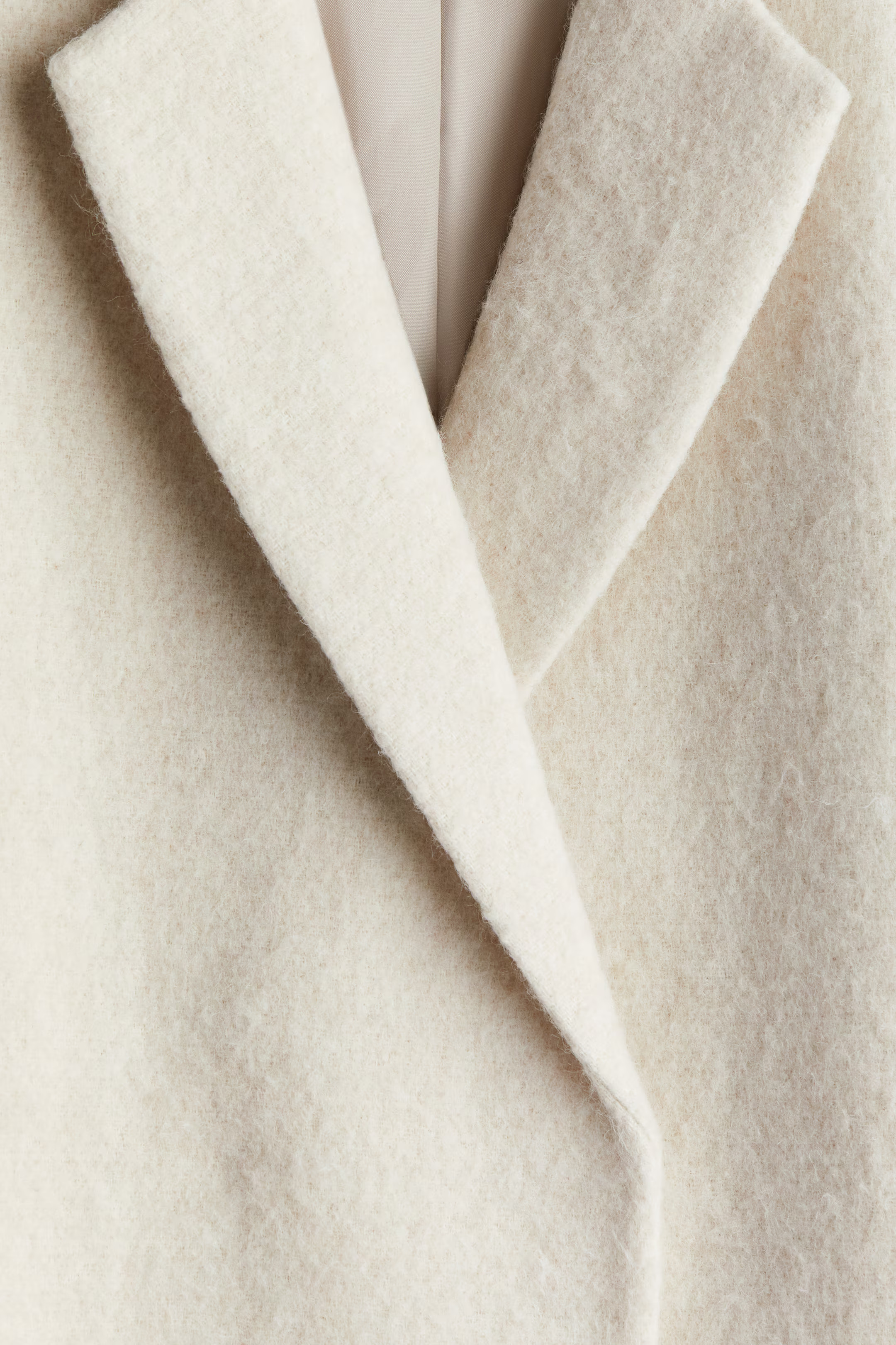 Double-breasted coat | H&M (UK, MY, IN, SG, PH, TW, HK)