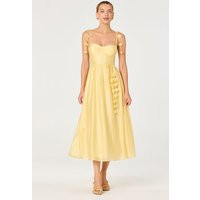 ASTR the Label | Halcyon 3D Flower Appliqué Midi Dress in Yellow | Size S | ASTR The Label (US)